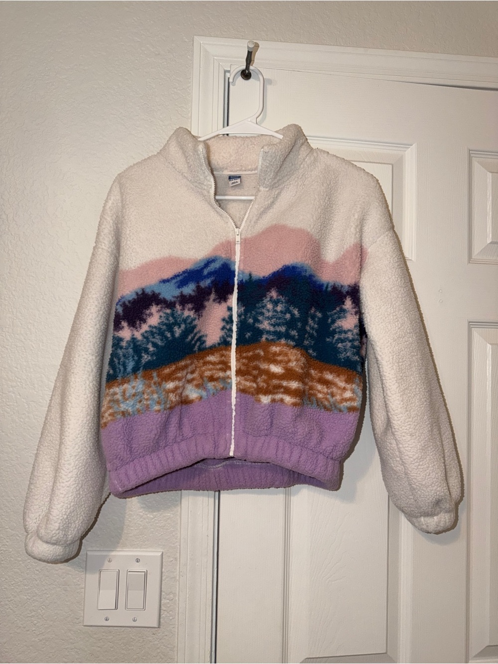 Old Navy Kids White & Lavender Mountain Scenic Sherpa Jacket